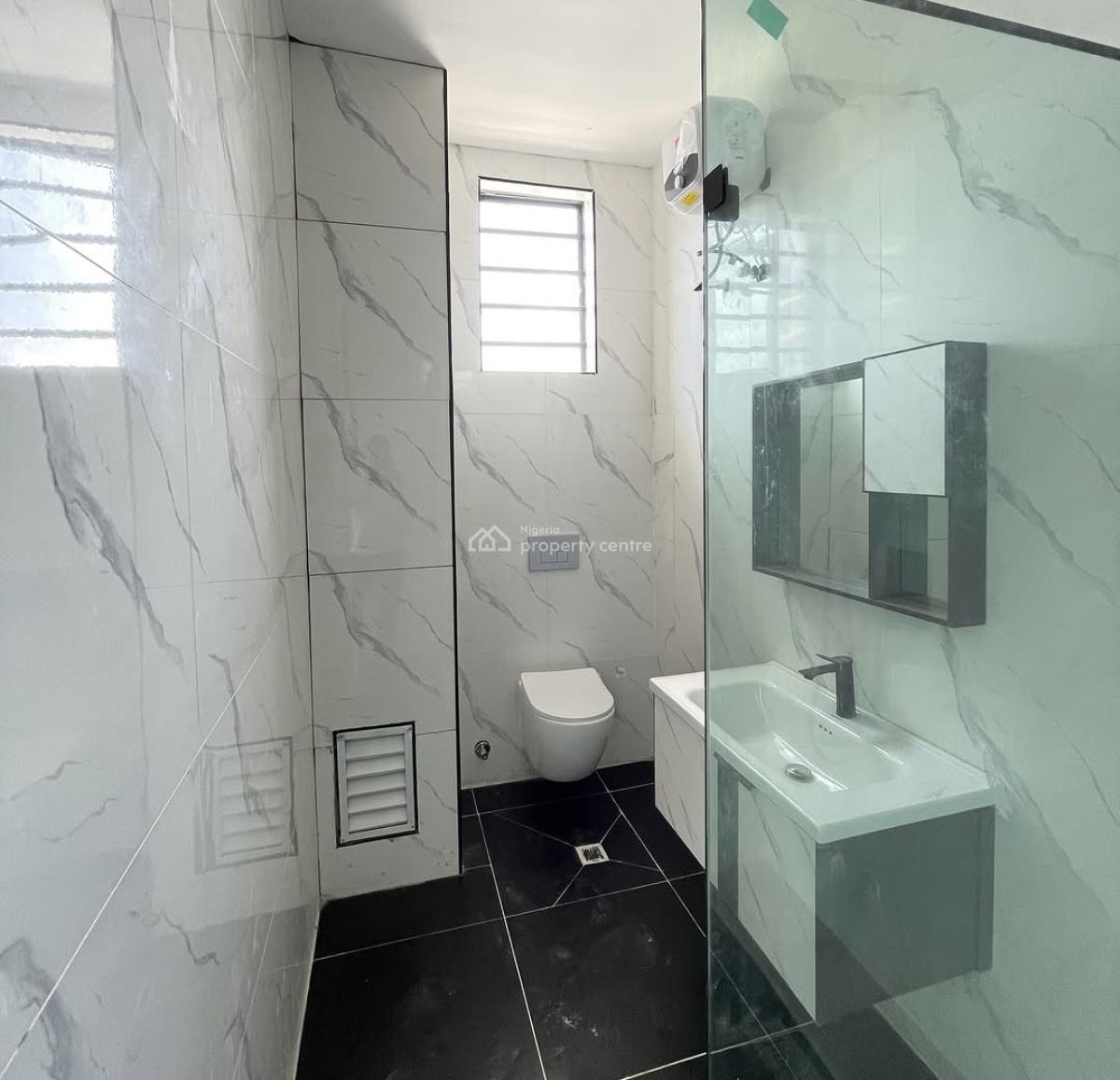 Lovely 3 Bedroom Apartment with Gym,pool and Bq, Lekki Phase 1, Lekki Phase 1, Lekki, Lagos, Block of Flats for Sale
