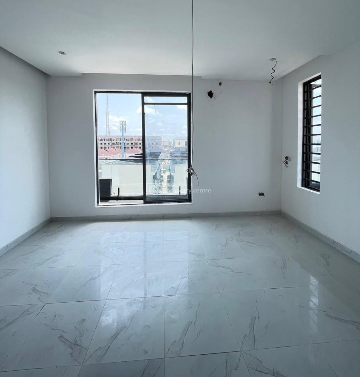 Lovely 3 Bedroom Apartment with Gym,pool and Bq, Lekki Phase 1, Lekki Phase 1, Lekki, Lagos, Block of Flats for Sale