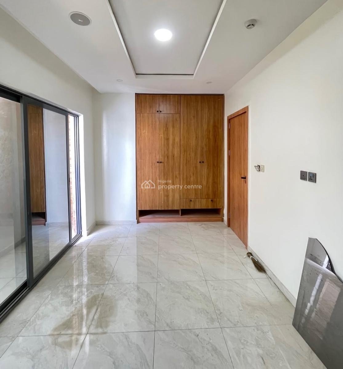 Lovely 3 Bedroom Apartment with Swimming Pool,gym and Bq, Ikate, Ikate, Lekki, Lagos, Block of Flats for Sale