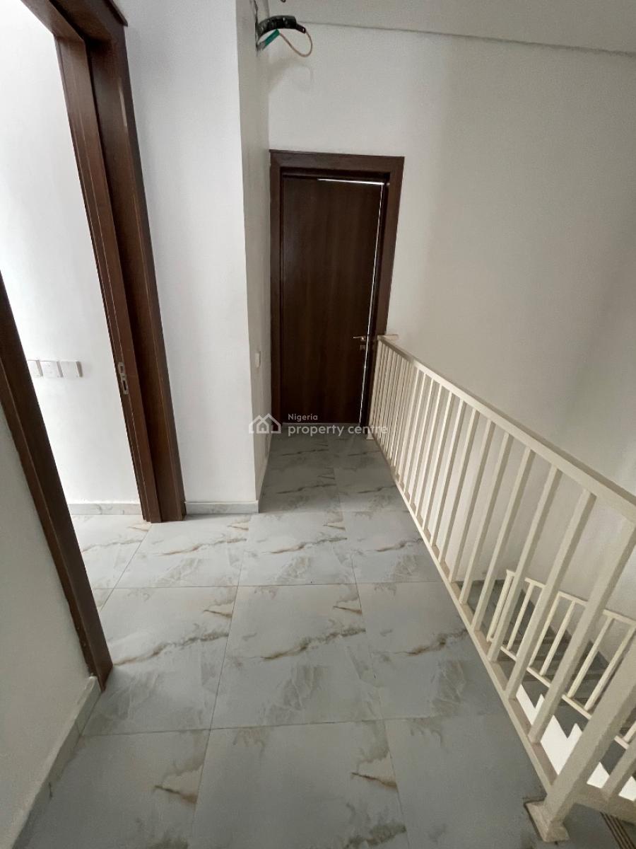 Bran New 3 Bedroom, Off Admiralty Way, Lekki Phase 1, Lekki, Lagos, Terraced Duplex for Rent