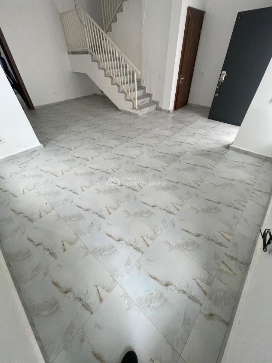 Bran New 3 Bedroom, Off Admiralty Way, Lekki Phase 1, Lekki, Lagos, Terraced Duplex for Rent