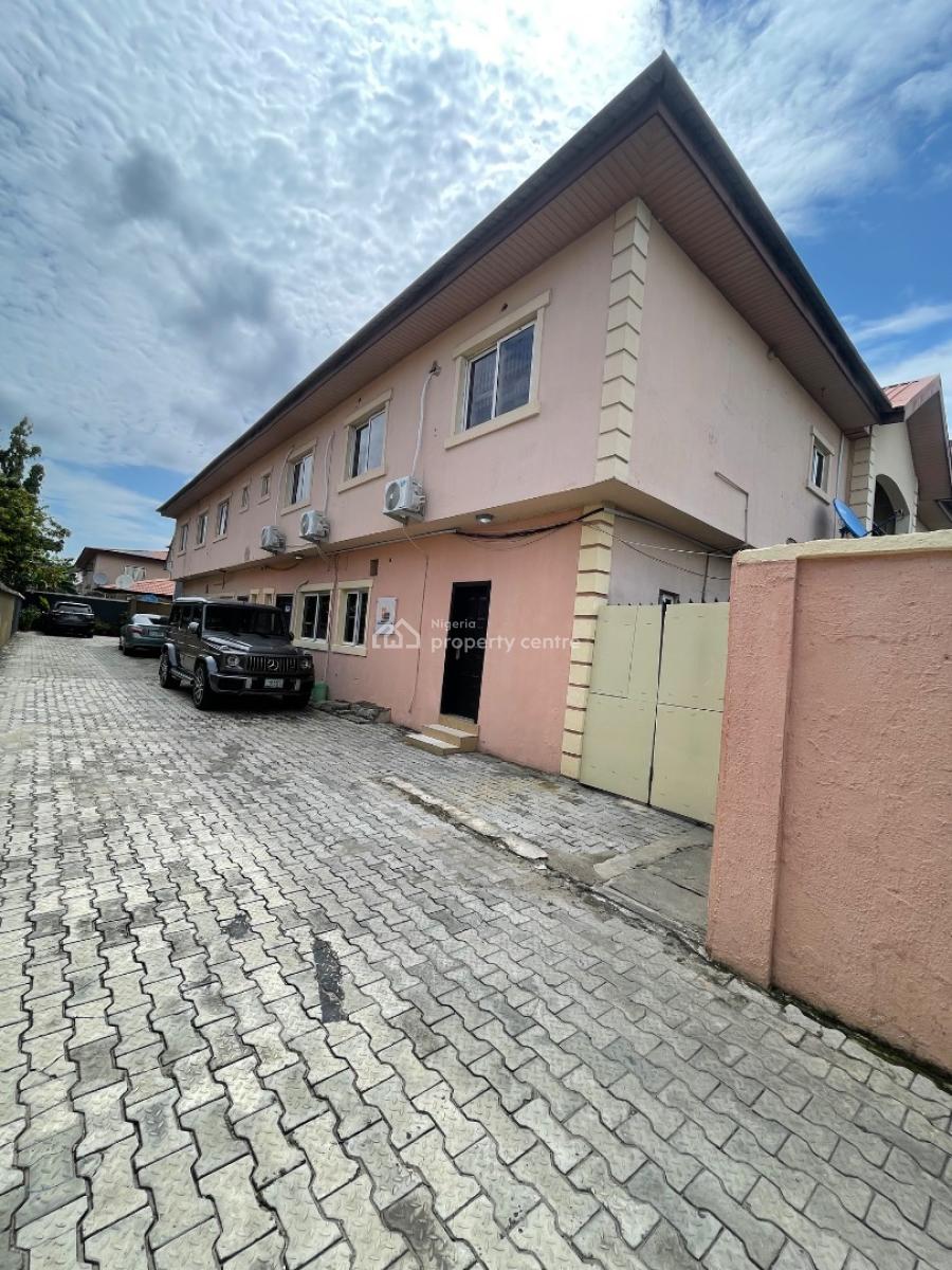 4 Bedroom Under Renovations, Off Fola Asibo, Lekki Phase 1, Lekki, Lagos, Terraced Duplex for Rent