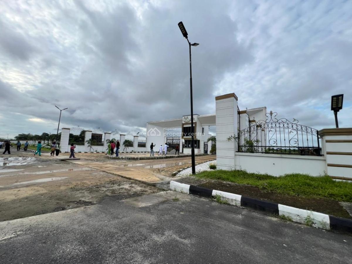 Prime Titled Land Suitable for Commercial Businesses, & Use, Easy Access to Coscharis, Frajend & Others , Alahun, Ibeju Lekki, Lagos, Commercial Land for Sale
