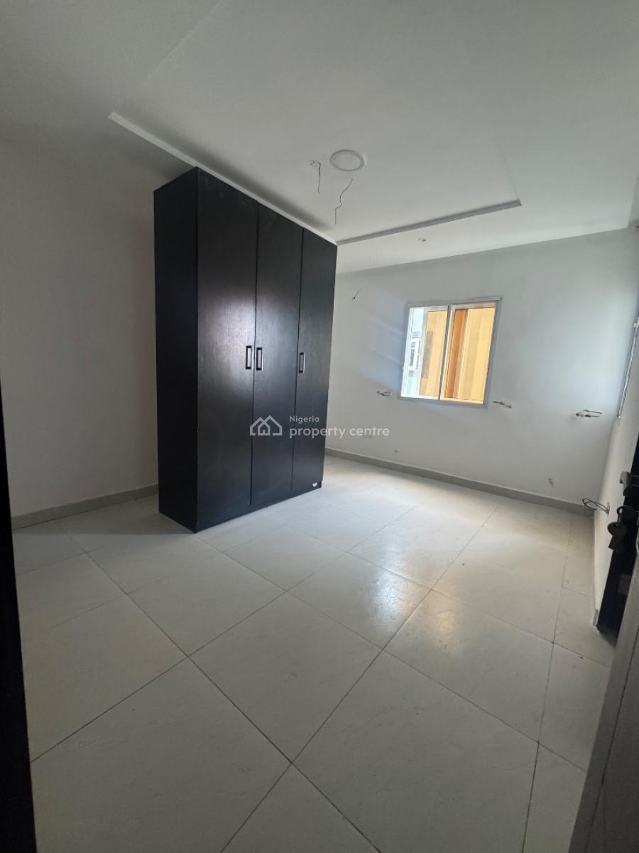 Fully Service Nice Brand New 2 Bedroom Apartment  Spacious, Orchd Road Lekki, Lekki, Lagos, Block of Flats for Sale