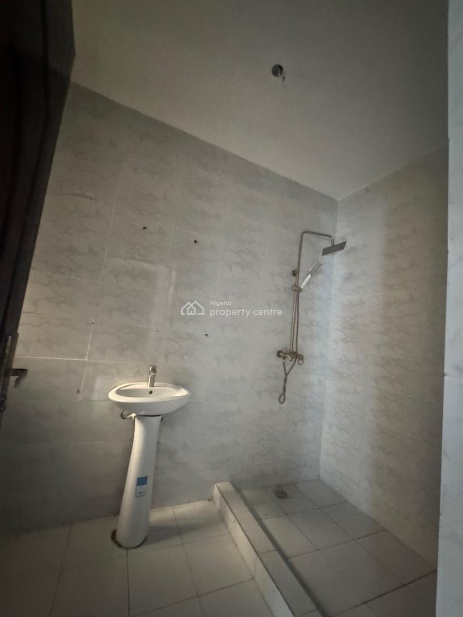 Fully Service Nice Brand New 2 Bedroom Apartment  Spacious, Orchd Road Lekki, Lekki, Lagos, Block of Flats for Sale