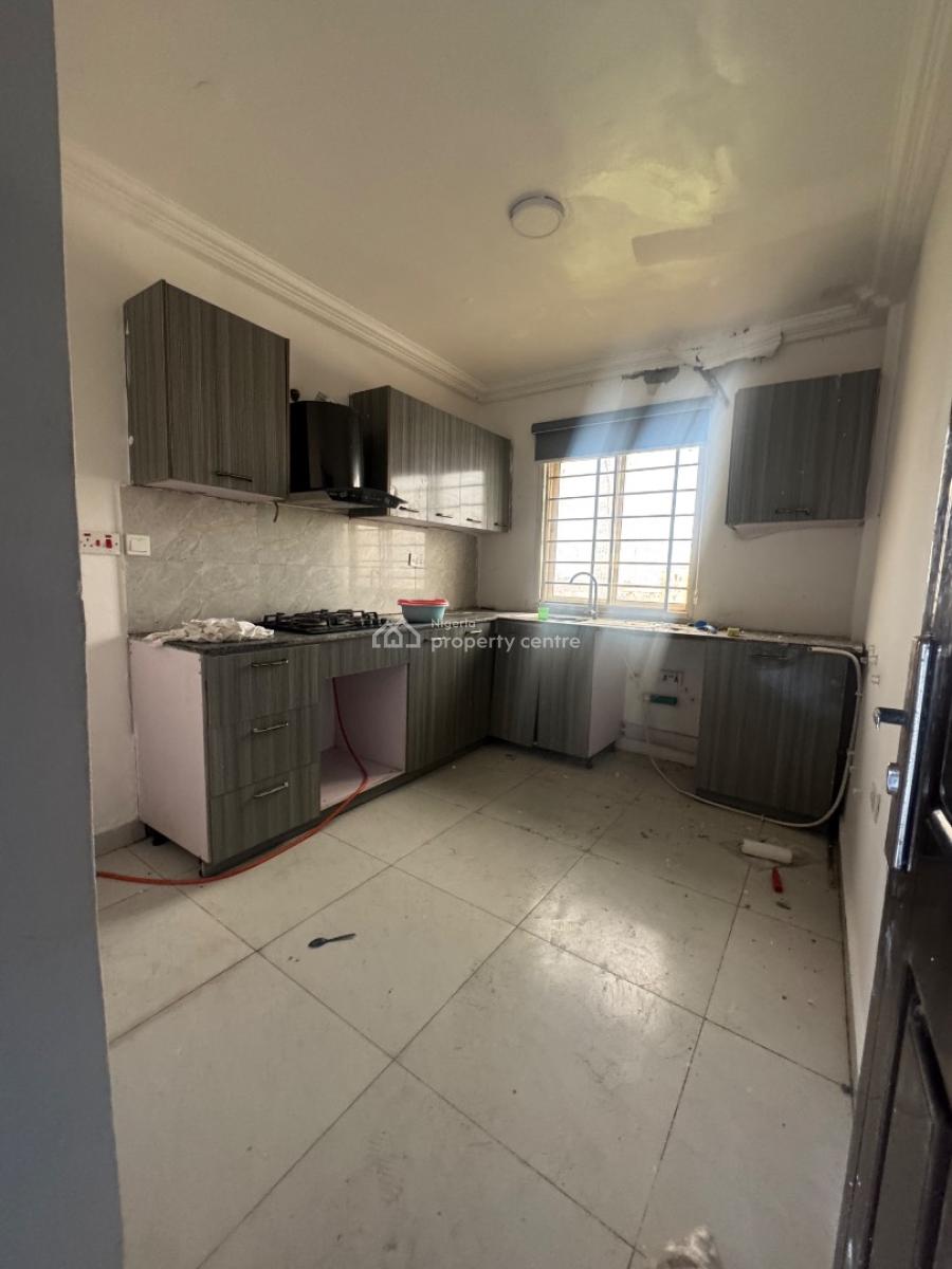 Nice  One Bedroom Apartment Fully Serviced Very Spacious, Orchid Road Lekki, Lekki, Lagos, Block of Flats for Sale