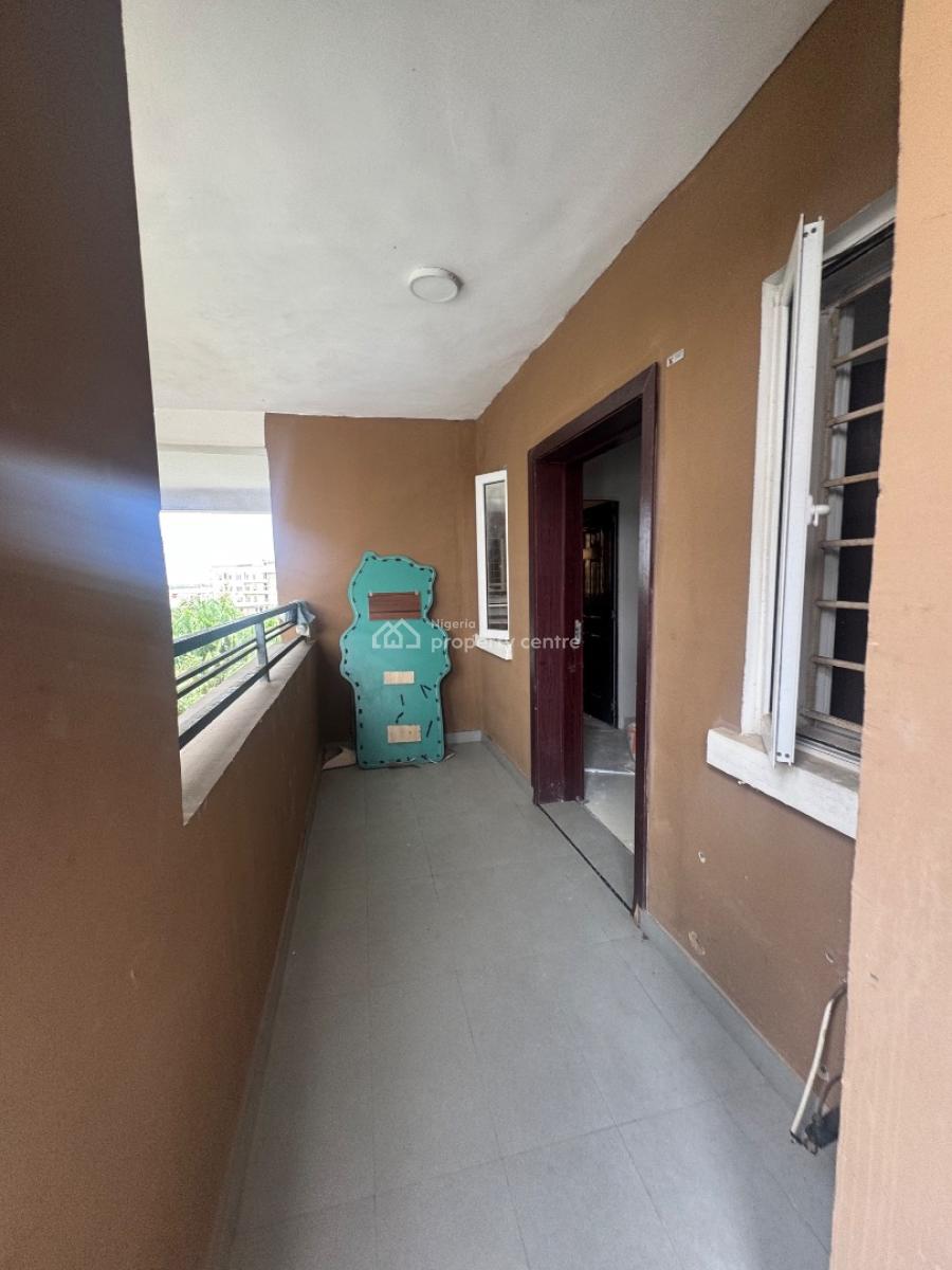 Nice  One Bedroom Apartment Fully Serviced Very Spacious, Orchid Road Lekki, Lekki, Lagos, Block of Flats for Sale