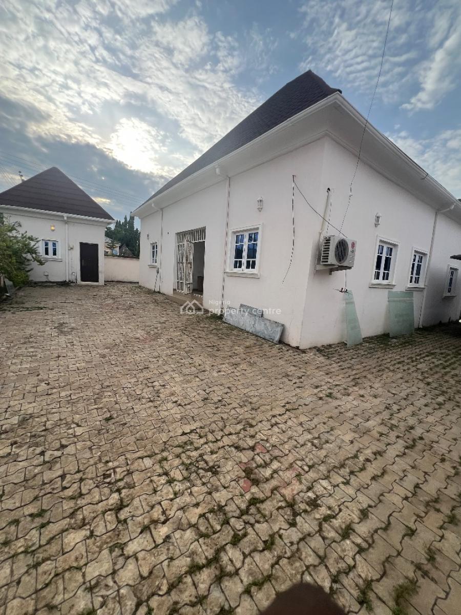 Luxury 3bedroom with Bq, Amazing Street, Lokogoma District, Abuja, Detached Duplex for Rent