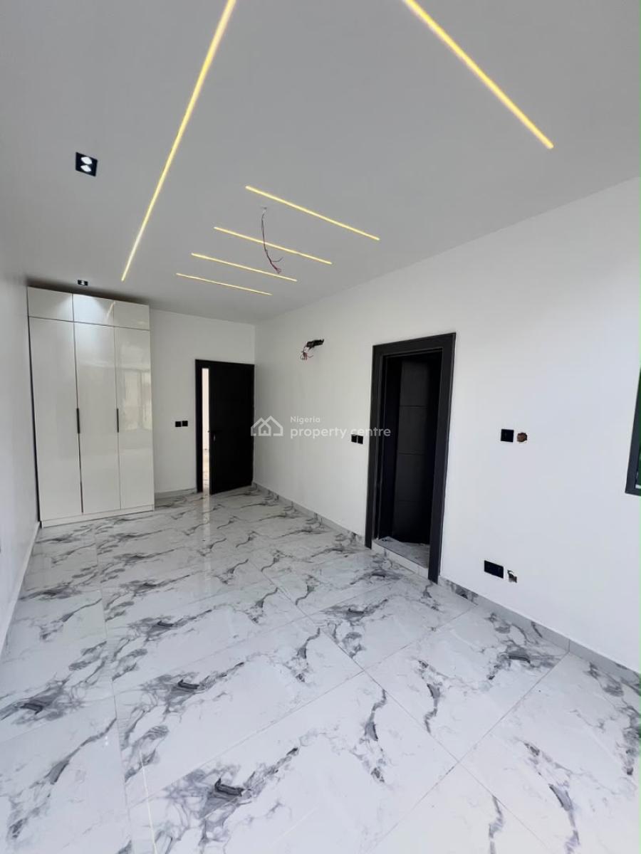 Upscale 2-bedroom Flat with Gym & Swimming Pool, Ikoyi, Lagos, Flat / Apartment for Sale