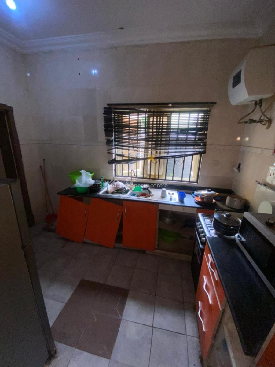 Self Serviced Spacious 3bedroom Apartment (ground Floor), By Chicken Republic Agungi, Agungi, Lekki, Lagos, Flat / Apartment for Rent