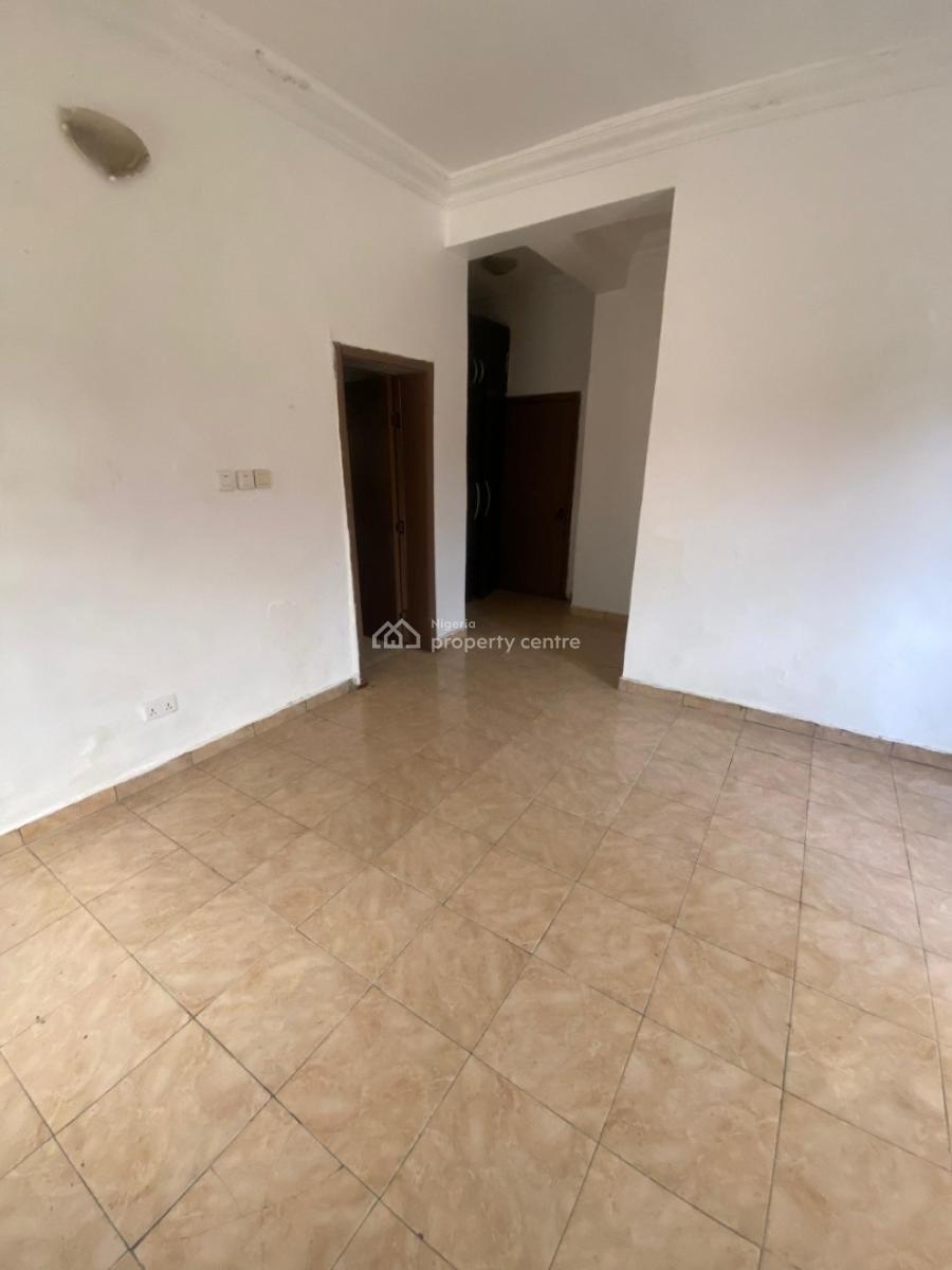 Self Serviced Spacious 3bedroom Apartment (ground Floor), By Chicken Republic Agungi, Agungi, Lekki, Lagos, Flat / Apartment for Rent