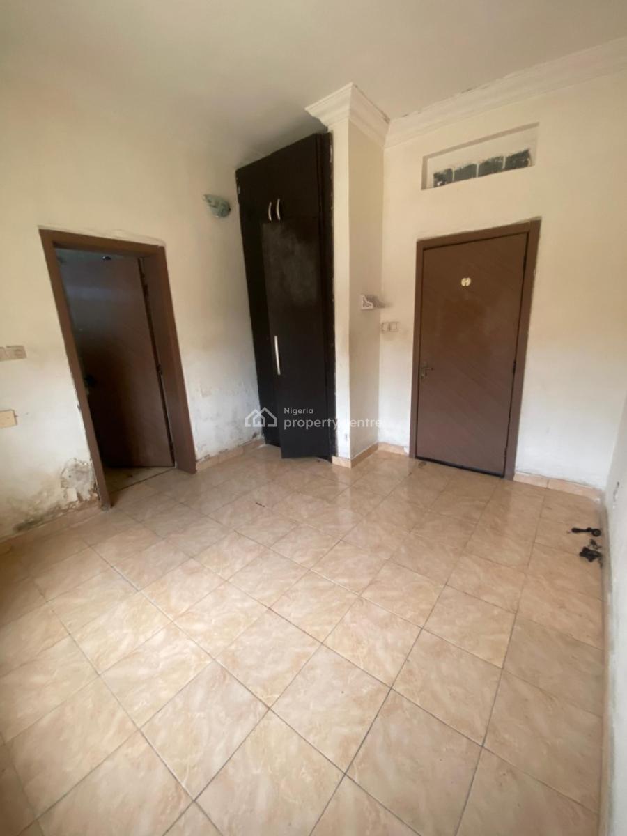 Self Serviced Spacious 3bedroom Apartment (ground Floor), By Chicken Republic Agungi, Agungi, Lekki, Lagos, Flat / Apartment for Rent