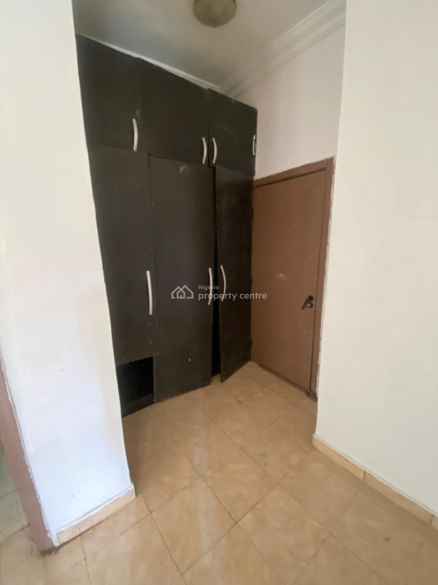 Self Serviced Spacious 3bedroom Apartment (ground Floor), By Chicken Republic Agungi, Agungi, Lekki, Lagos, Flat / Apartment for Rent