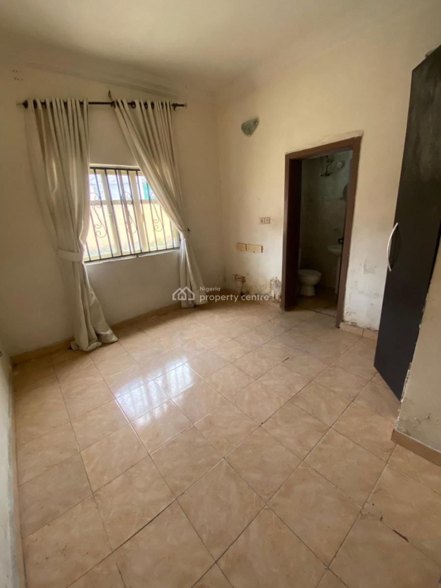 Self Serviced Spacious 3bedroom Apartment (ground Floor), By Chicken Republic Agungi, Agungi, Lekki, Lagos, Flat / Apartment for Rent