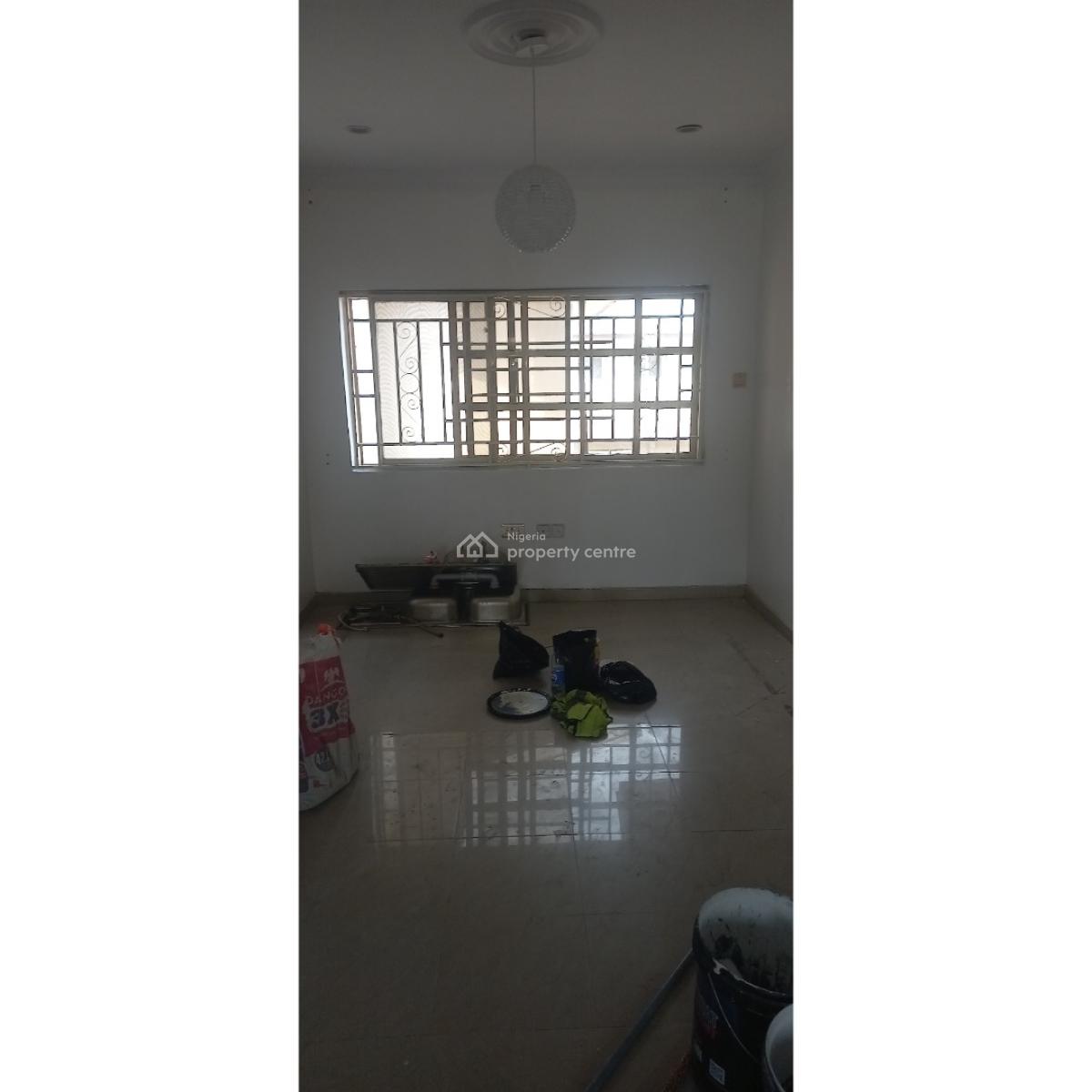 Newly Renovated 3 Bedroom Apartment Plus Bq, Femi Okunnu Housing Estate, Jakande, Lekki, Osapa, Lekki, Lagos, Flat / Apartment for Rent