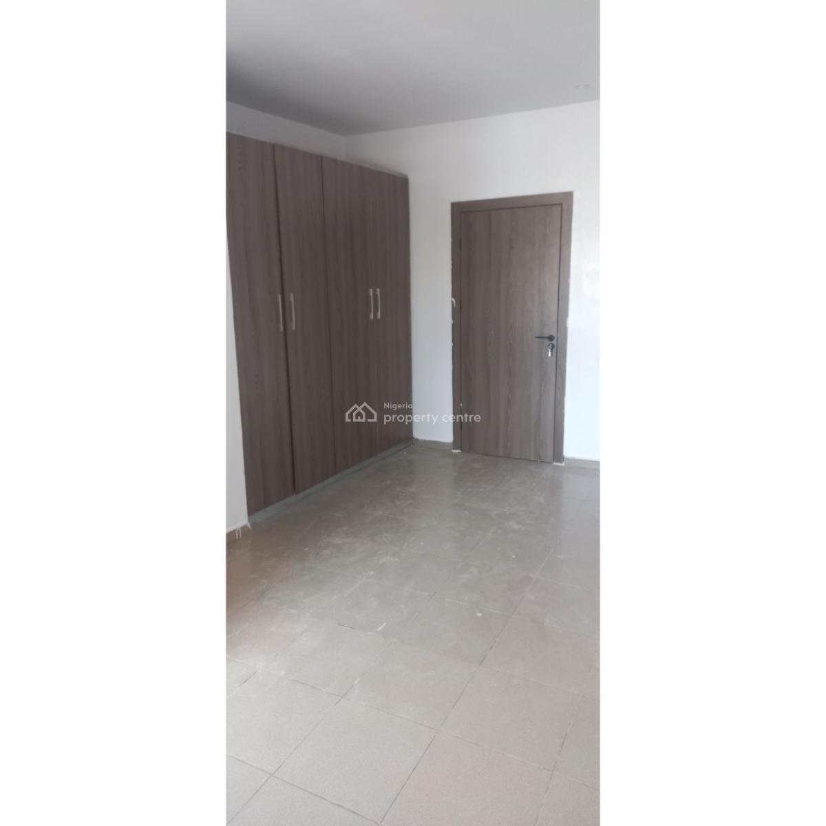 Newly Renovated 3 Bedroom Apartment Plus Bq, Femi Okunnu Housing Estate, Jakande, Lekki, Osapa, Lekki, Lagos, Flat / Apartment for Rent