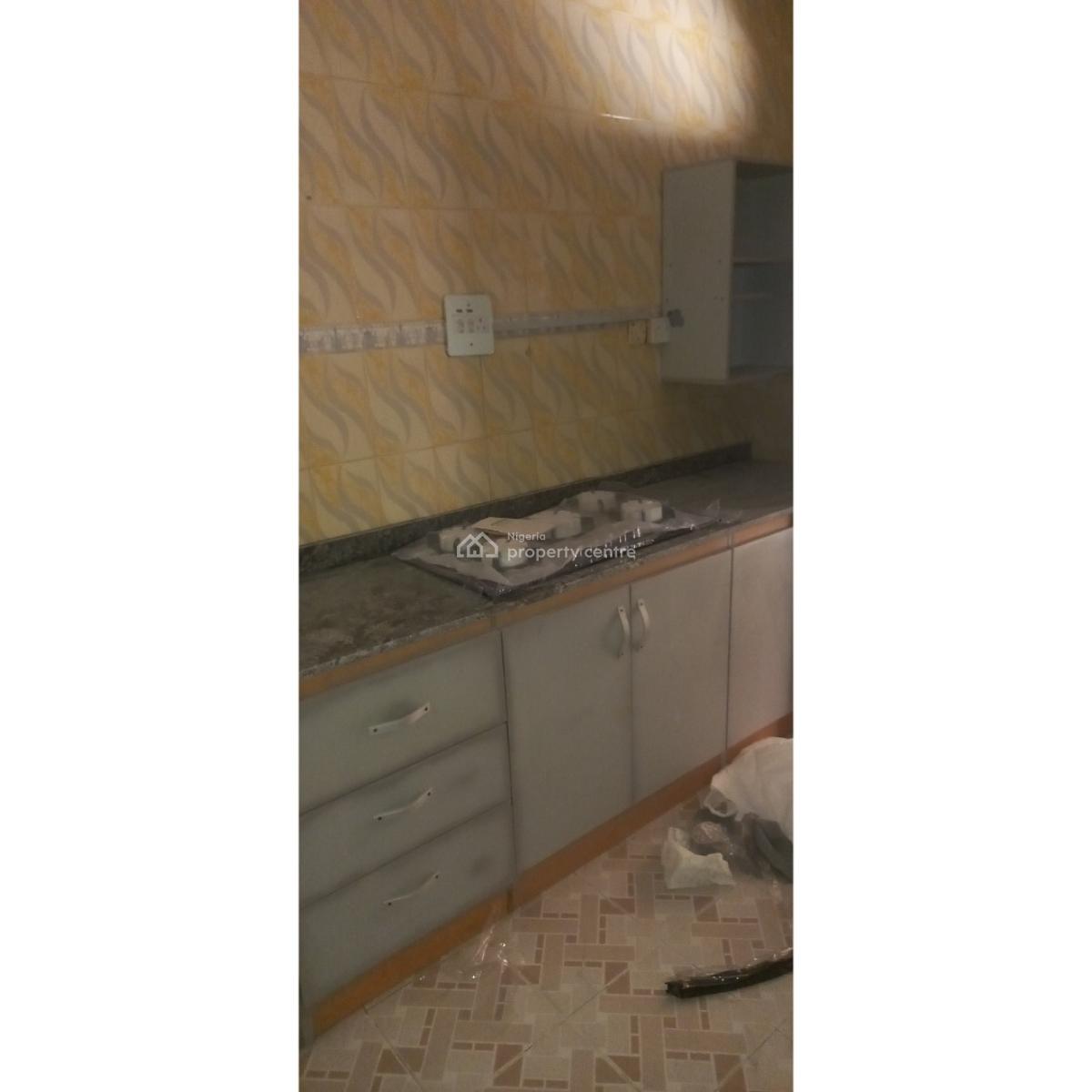 Newly Renovated 3 Bedroom Apartment Plus Bq, Femi Okunnu Housing Estate, Jakande, Lekki, Osapa, Lekki, Lagos, Flat / Apartment for Rent