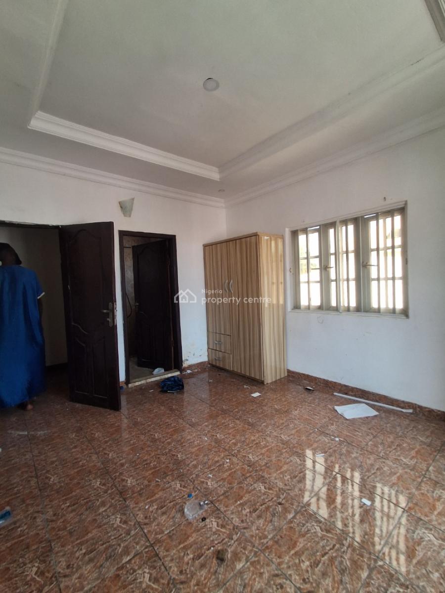 3bedroom Flat Upstairs, in an Estate, Badore, Ajah, Lagos, House for Rent