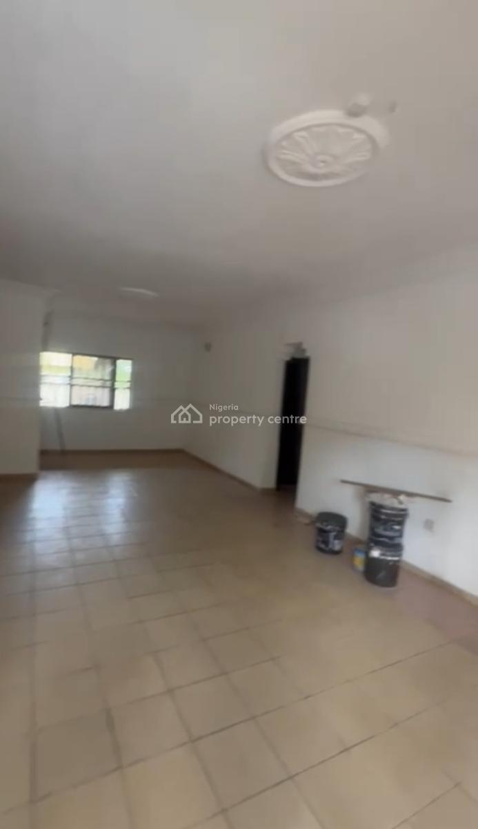 Spacious 3bedroom  Flat, Office/residence,  Tarred Rd, By Arab(tarred Rd), Utako, Abuja, Flat / Apartment for Rent