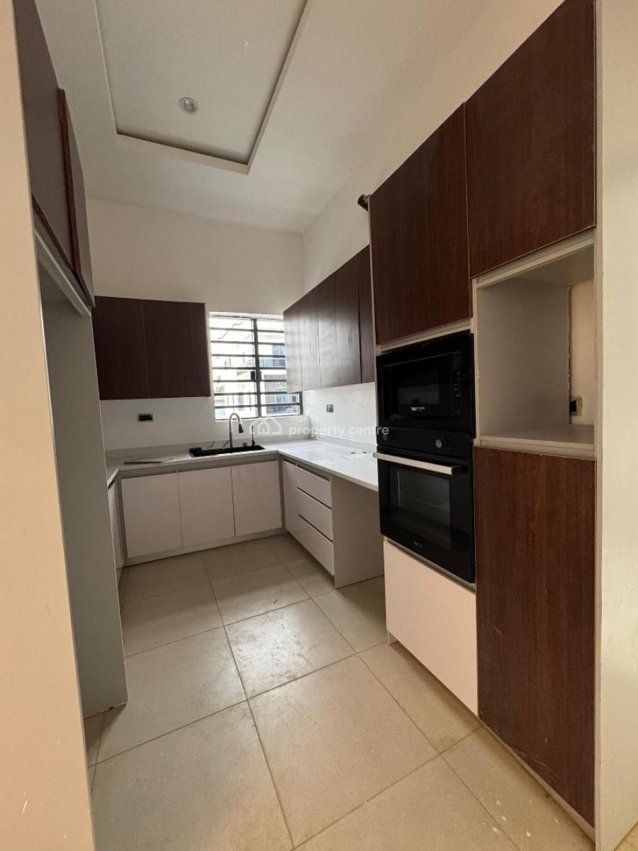 Beautifully Built 3 Bedroom Apartment Plus Elevator, Pool, Ikeja Gra, Ikeja, Lagos, Flat / Apartment for Sale