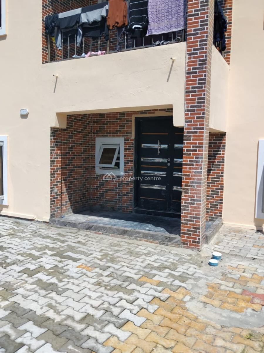 a Newly Renovated 2 Bedroom Flat, Bogije, Ibeju Lekki, Lagos, Flat / Apartment for Rent