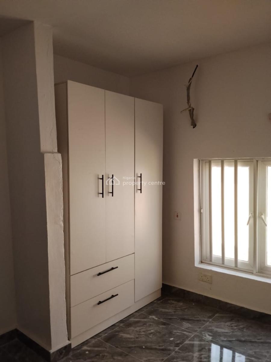 a Newly Renovated 2 Bedroom Flat, Bogije, Ibeju Lekki, Lagos, Flat / Apartment for Rent