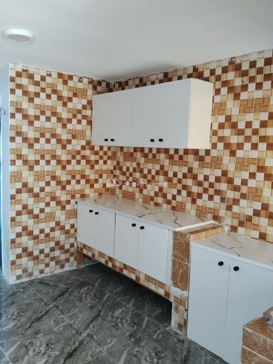 a Newly Renovated 2 Bedroom Flat, Bogije, Ibeju Lekki, Lagos, Flat / Apartment for Rent
