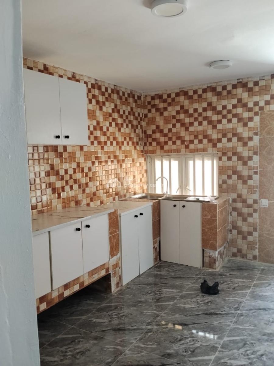 a Newly Renovated 2 Bedroom Flat, Bogije, Ibeju Lekki, Lagos, Flat / Apartment for Rent