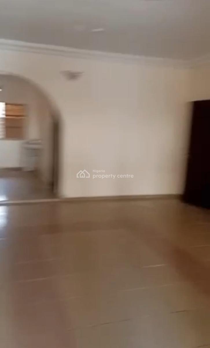 Nice 3bedroom Flat, 1st& Ground Floor Tarred Rd, Wuye Main( Tarred Rd), Wuye, Abuja, Flat / Apartment for Rent