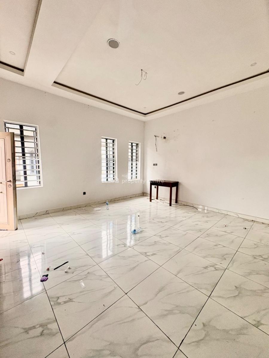 Luxury Masters Bedroom in Elite, Secure Estate, Lekki Conservation Road, Opposite Chevron, Lekki, Lagos, Flat / Apartment for Rent