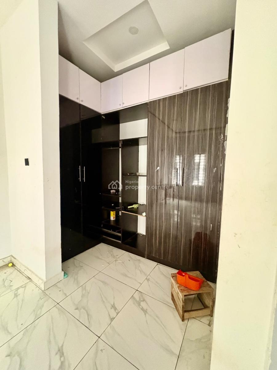 Luxury Masters Bedroom in Elite, Secure Estate, Lekki Conservation Road, Opposite Chevron, Lekki, Lagos, Flat / Apartment for Rent