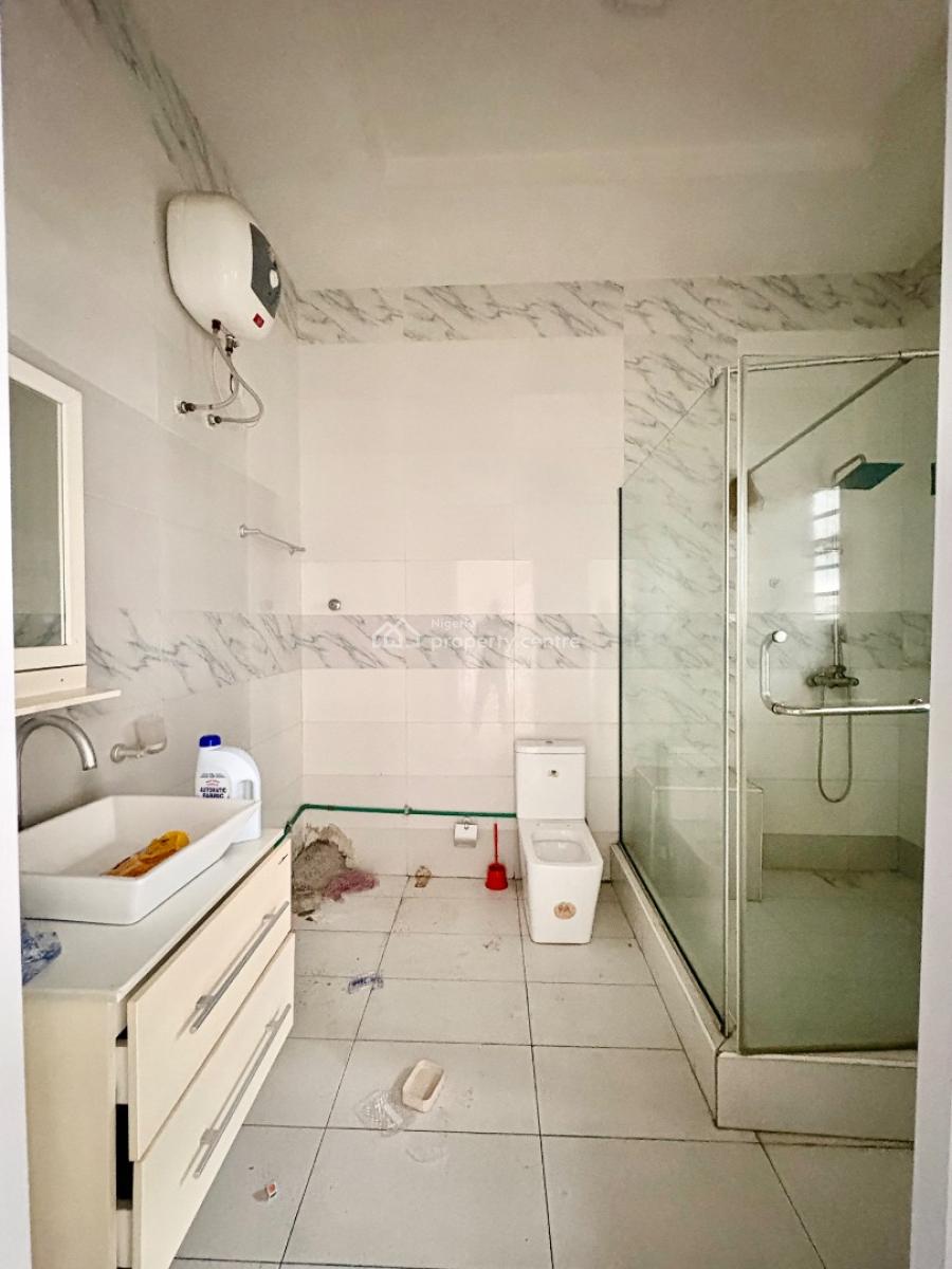 Luxury Masters Bedroom in Elite, Secure Estate, Lekki Conservation Road, Opposite Chevron, Lekki, Lagos, Flat / Apartment for Rent