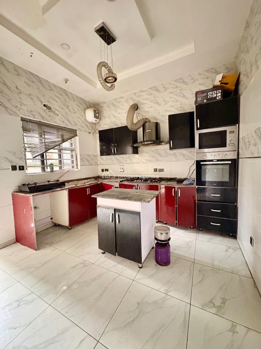 Luxury Masters Bedroom in Elite, Secure Estate, Lekki Conservation Road, Opposite Chevron, Lekki, Lagos, Flat / Apartment for Rent
