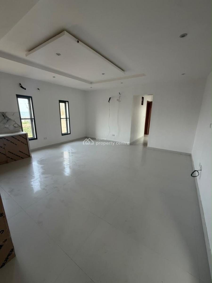 Spacious 2 Bedroom Apartment, Atlantic View Estate, New Road Opposite Chevron, Lekki Phase 1, Lekki, Lagos, Flat / Apartment for Rent