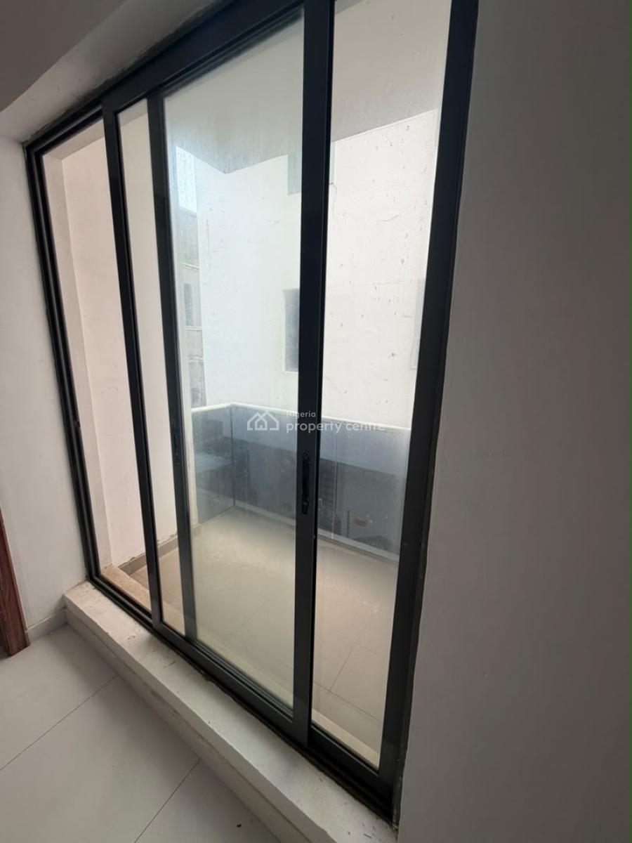 Spacious 2 Bedroom Apartment, Atlantic View Estate, New Road Opposite Chevron, Lekki Phase 1, Lekki, Lagos, Flat / Apartment for Rent