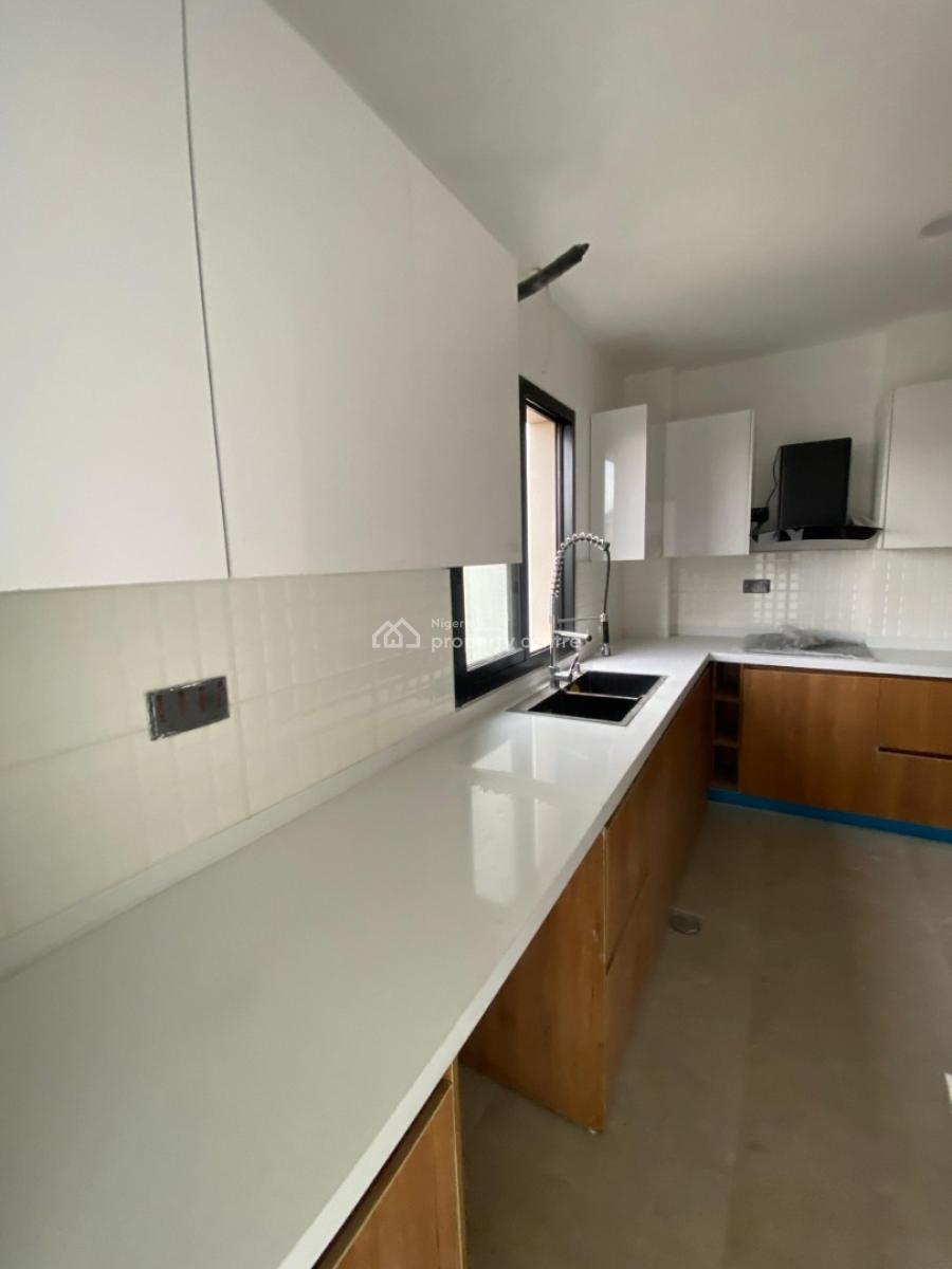 4 Bedroom Apartment with Swimming Pool, Gym & Elevator, Ikoyi, Lagos, Flat / Apartment for Rent