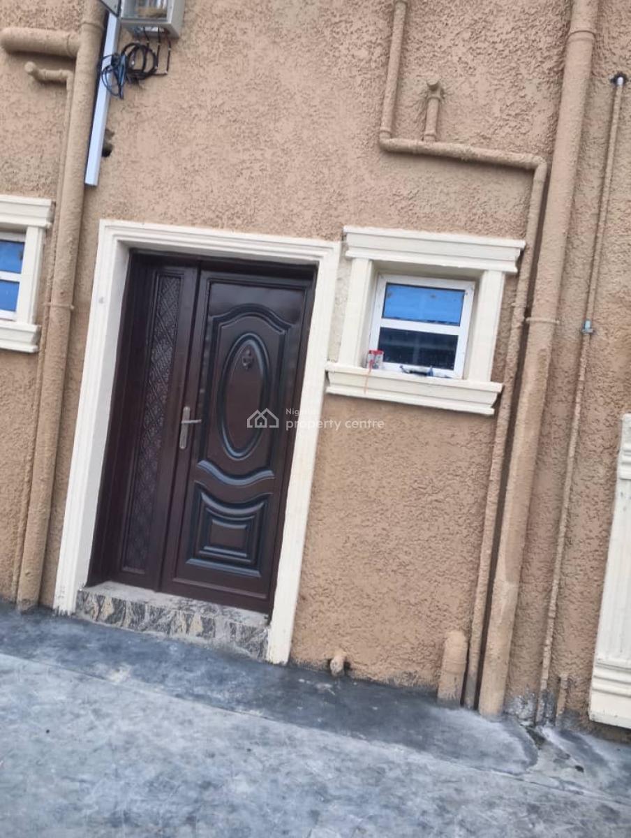 Luxury Room and Parlor Self Contained, Ofin Estate, Igbogbo, Ikorodu, Lagos, Flat / Apartment for Rent