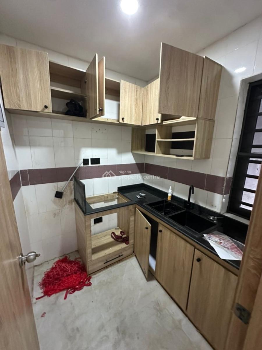 Spacious Mini Flat Apartment, Ologolo Lekki, Ologolo, Lekki, Lagos, Flat / Apartment for Rent