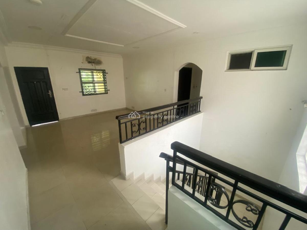 Well Maintained 4 Bedroom Semi-detached Duplex with 2 Room Bqs, Lekki Phase 1, Lekki, Lagos, Semi-detached Duplex for Rent