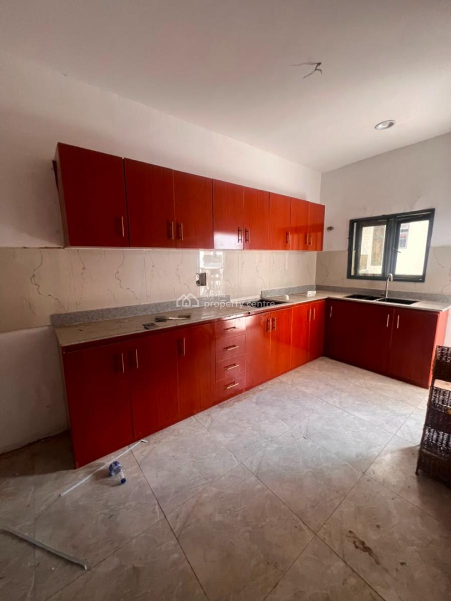 a Brand New Spacious 3-bedroom Flat + 1bq, By Gilmore Construction. ( Video of The Apartment Is Attached), Jahi, Abuja, Flat / Apartment for Rent