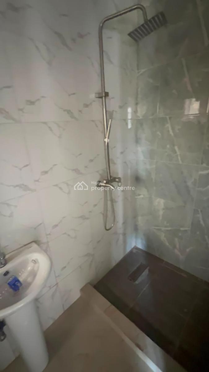 a Brand New Spacious 3-bedroom Flat + 1bq, By Gilmore Construction. ( Video of The Apartment Is Attached), Jahi, Abuja, Flat / Apartment for Rent