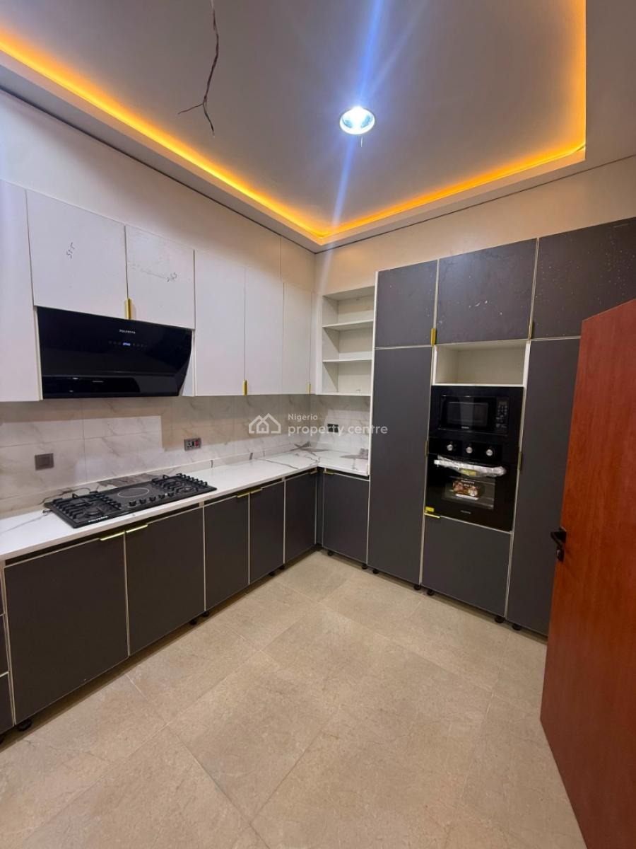 a Newly Built 4 Bedrooms Terrace Dublex with 2 Living Rooms & Bq, Guzape, Guzape District, Abuja, Terraced Duplex for Rent