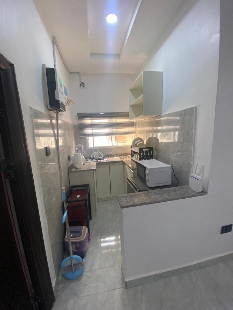 Furnished 1 Bedroom on The 2nd  Floor, Katampe, Katampe (main), Katampe, Abuja, Flat / Apartment for Rent