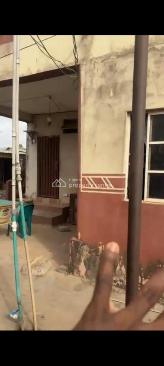 Property with of Several Structures, Ota Road, Sango Ota, Ogun, House for Sale