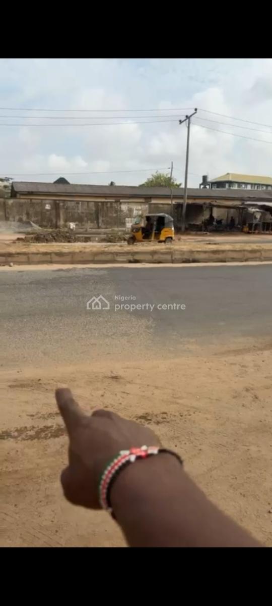 Property with of Several Structures, Ota Road, Sango Ota, Ogun, House for Sale