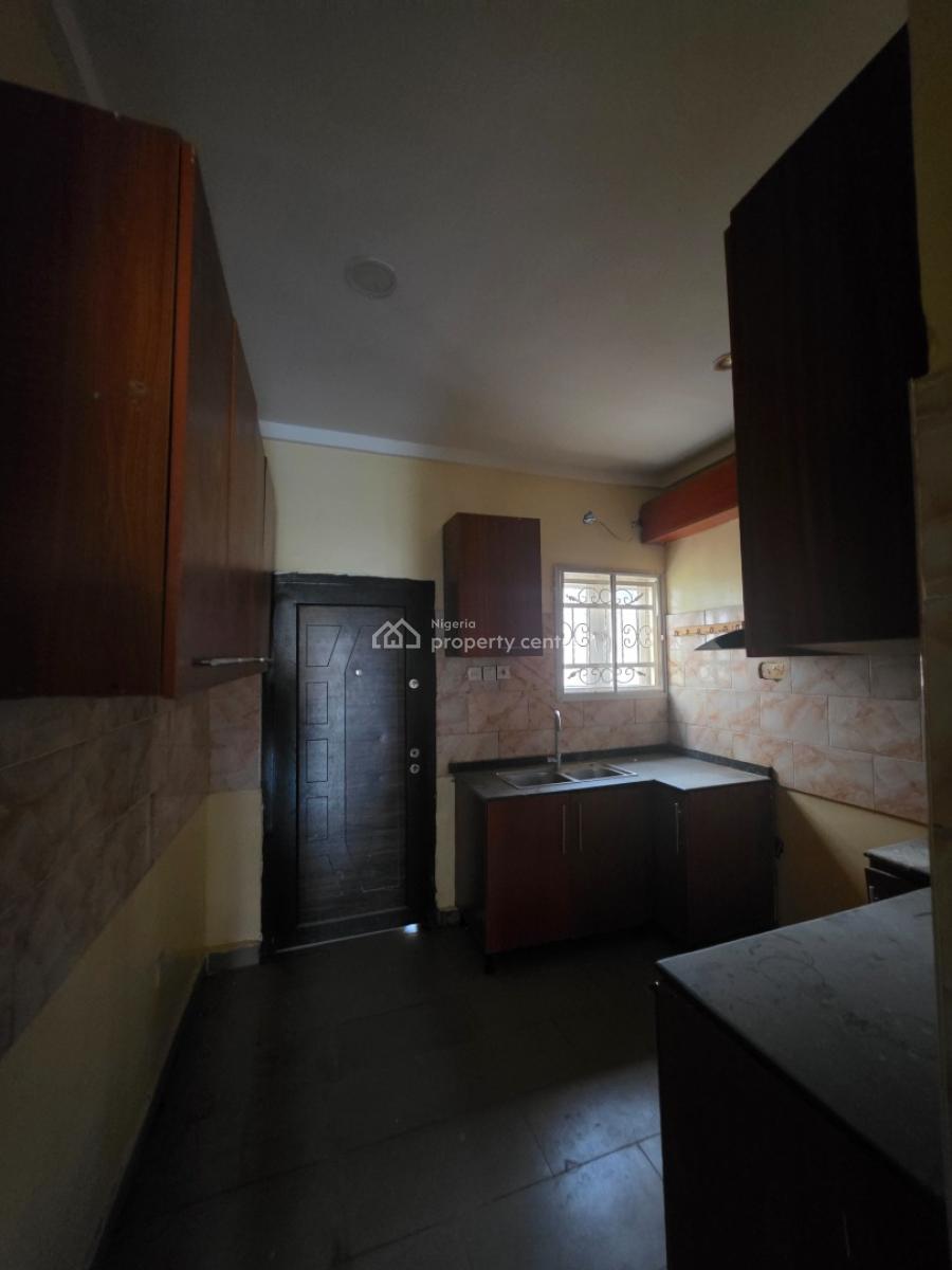 4-bedroom Terrace Duplex with Bq --spacious, Modern 4 Bedroom Duplex, Guzape District, Abuja, Terraced Duplex for Rent