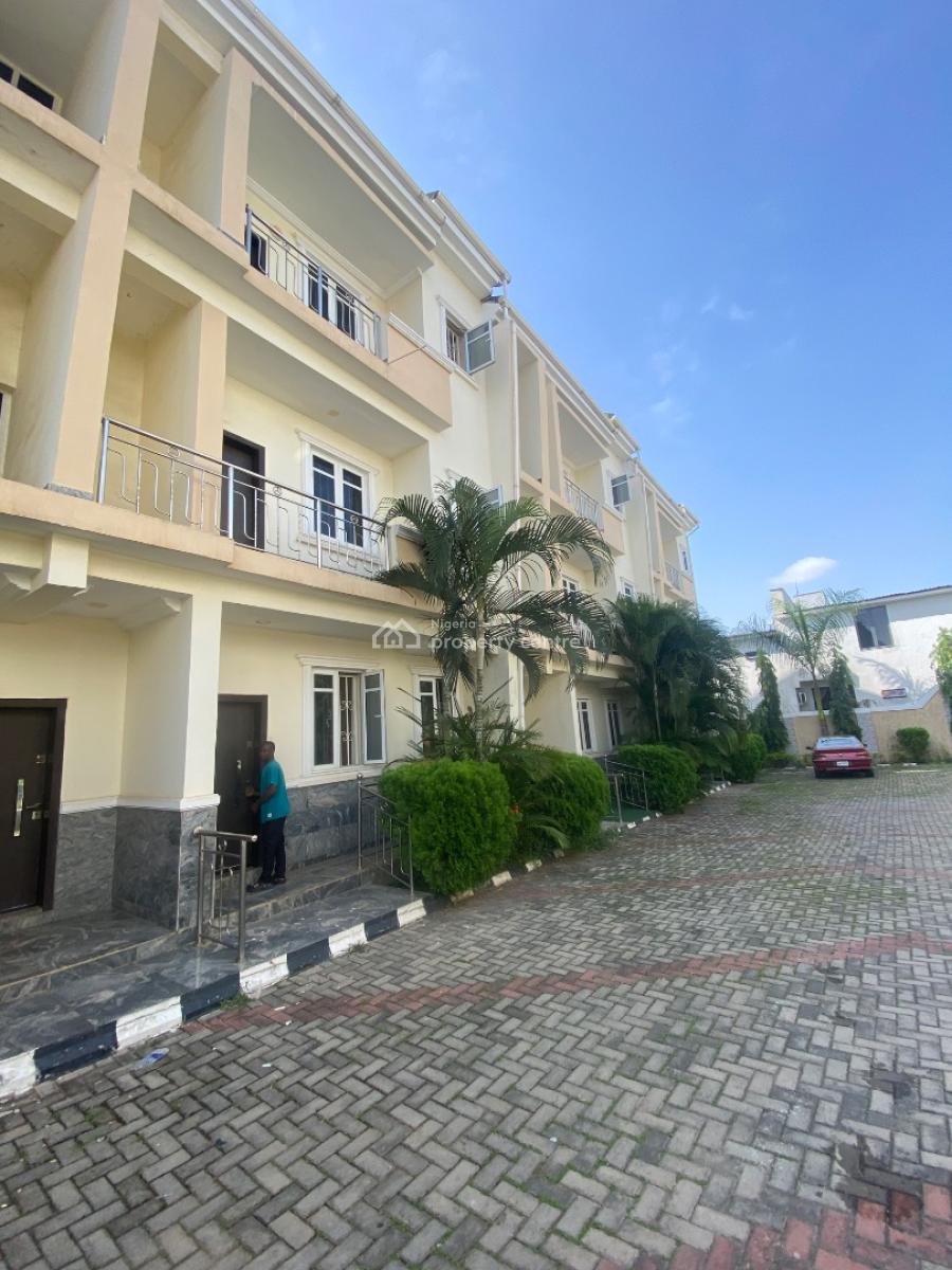 Spacious 4 Bedroom Terrace Duplex, Guzape Main, Guzape District, Abuja, Flat / Apartment for Rent