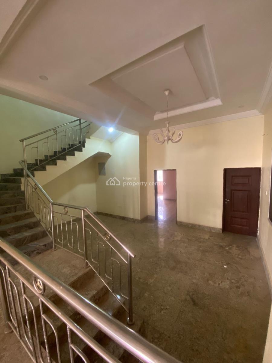 Spacious 4 Bedroom Terrace Duplex, Guzape Main, Guzape District, Abuja, Flat / Apartment for Rent