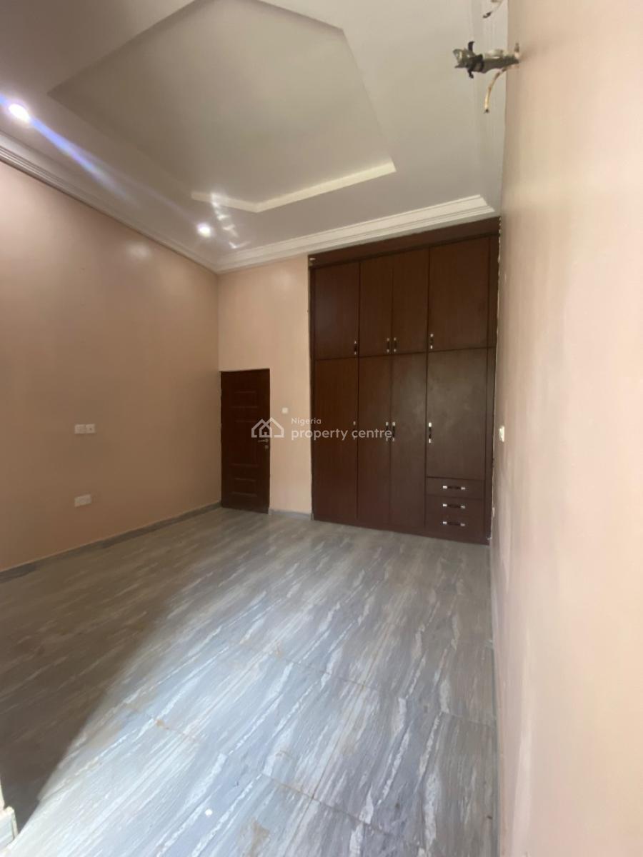 Spacious 4 Bedroom Terrace Duplex, Guzape Main, Guzape District, Abuja, Flat / Apartment for Rent