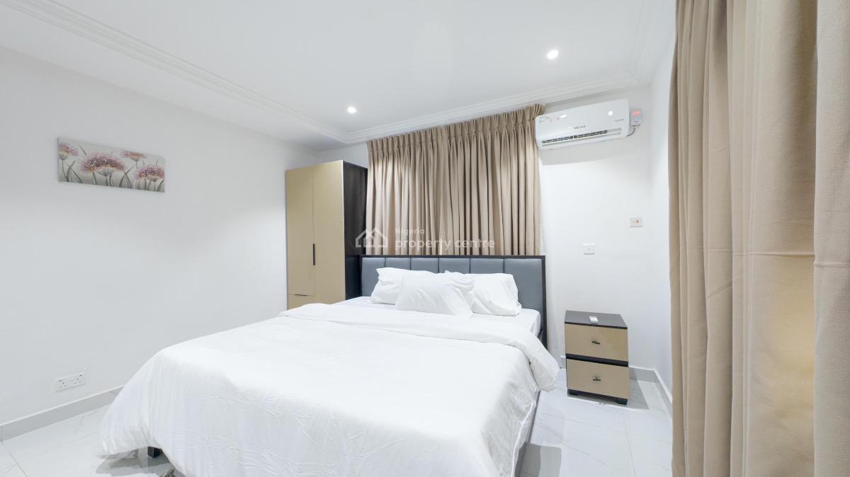 Modern 2-bedroom Executive Apartment with Smart Lock Access, Lekki Phase 1, Lekki, Lagos, Flat / Apartment Short Let